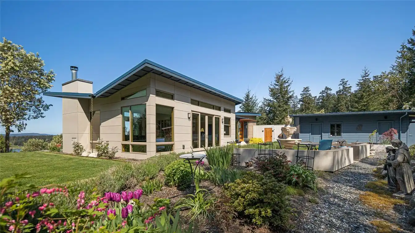 A Sanctuary That Makes a Statement