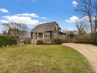 Elegant Traditional Retreat