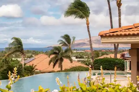 Relaxed Elegance at Hokulani Golf Villas