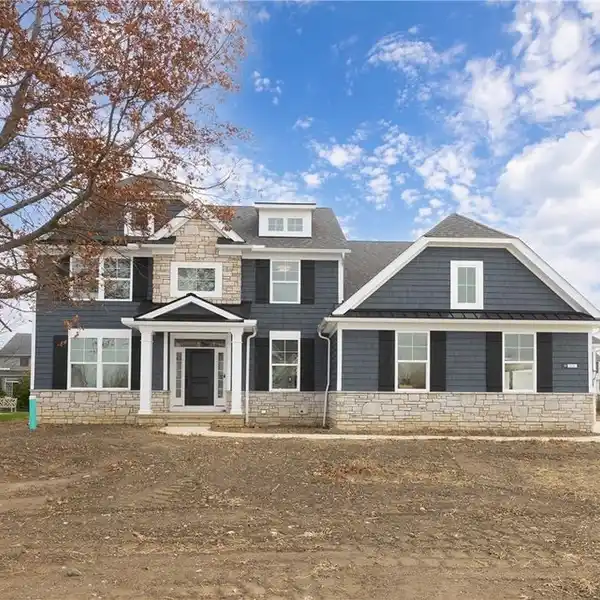 BEAUTIFUL NEW LUXURY CONSTRUCTION IN AVON LAKE