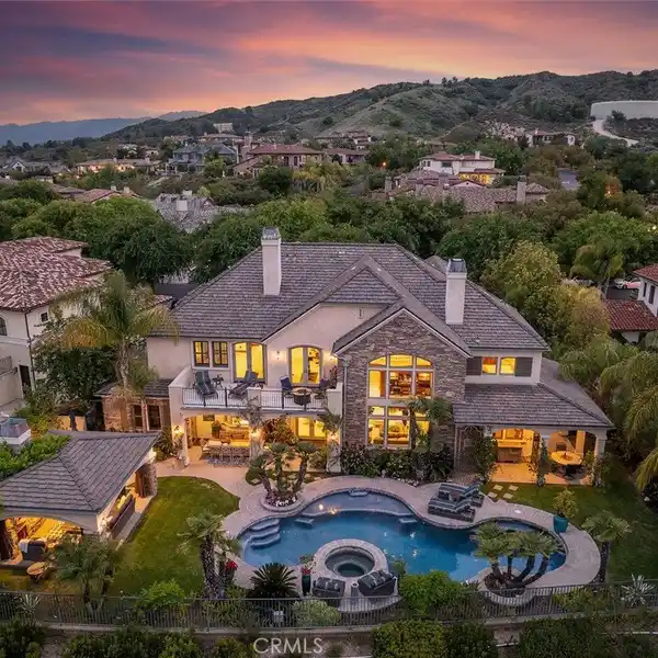 RECENTLY REFRESHED CUSTOM HOME IN WESTRIDGE ESTATES