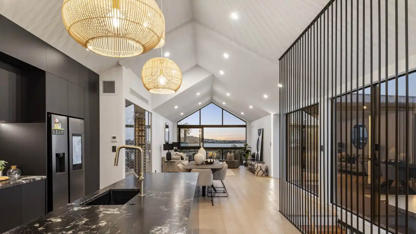Luxurious Living with Panoramic Views
