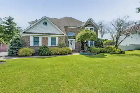 Beautifully Maintained Colonial-Style Home