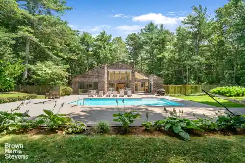 Immaculate Home for Rent on a Peaceful Cul-De-Sac