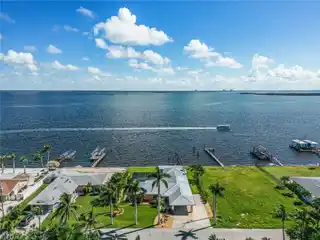 Beautiful Bayfront Home in St. James City