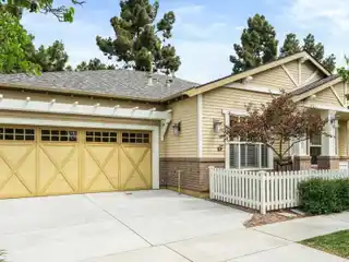 Beautiful Single-story Home in Desirable Niles