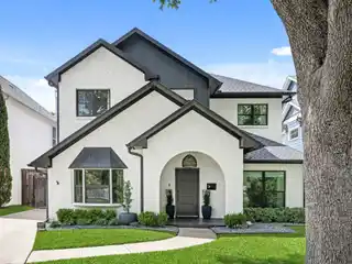 Briarwood Beauty