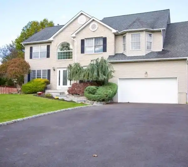 MAGNIFICENT COLONIAL WITH NUMEROUS BRAND NEW RENOVATIONS