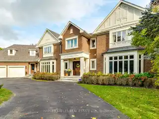 Impressive Waterfront Property in the Heart of Oakville