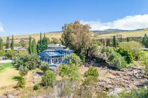 Rare Opportunity on the Sunny Side of Waimea