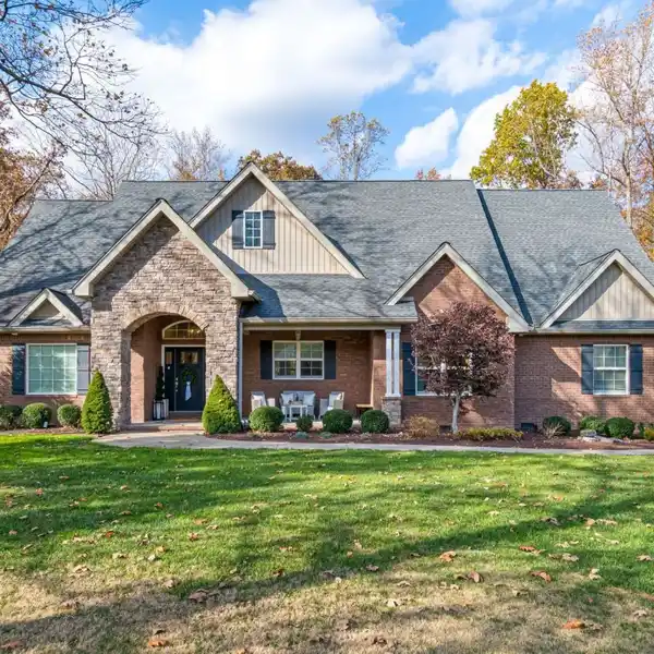 RARE COMBINATION OF QUIET LUXURY AND RESORT-STYLE AMENITIES