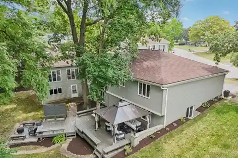 Ravine Retreat with Luxe Finishes