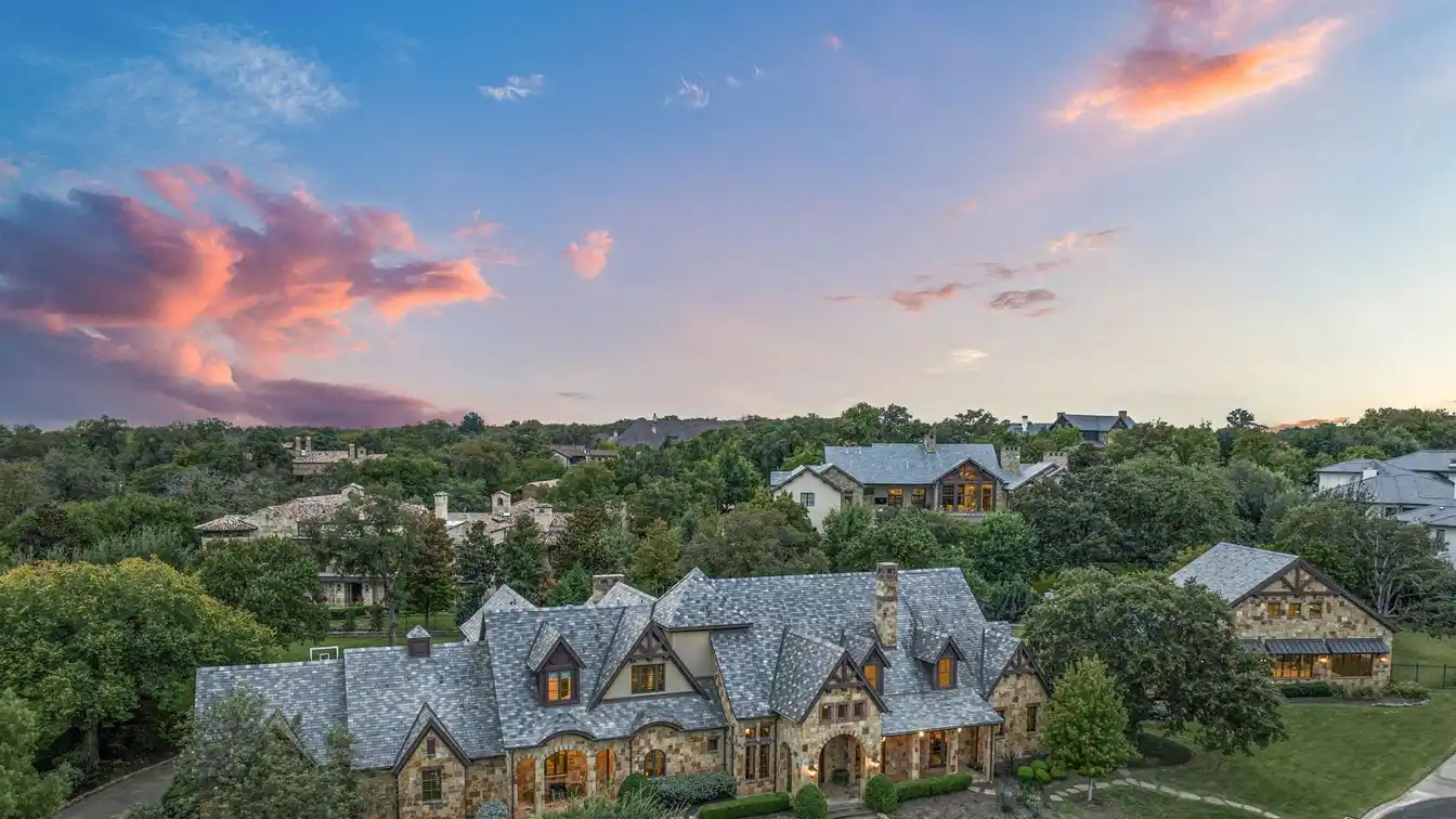 Incredible Simmons Estates Property