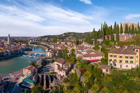 Wonderful Apartment in Teatro Romano