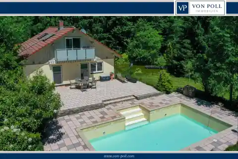 Exceptional Property in a Secluded Natural Setting