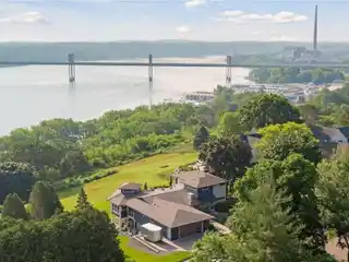 Gorgeous Home in a Great Setting