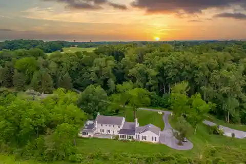 Alluring Colonial Estate