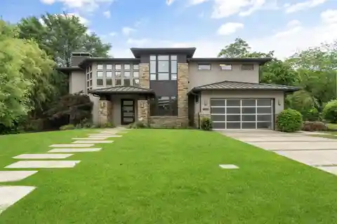 Secluded Luxury in Lakewood