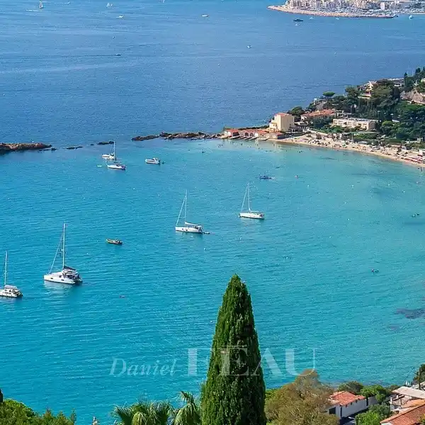 GORGEOUS VILLA WITH AMAZING VIEWS