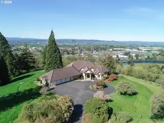 Stunning 65-acre River View Equestrian Estate