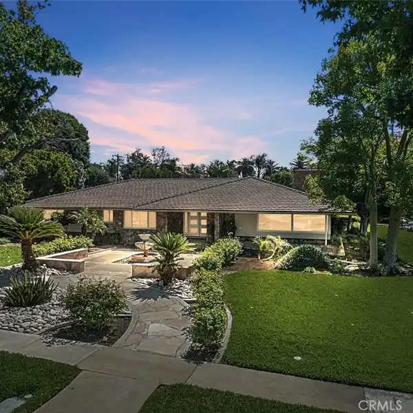 FULLY REMODELED POOL HOME