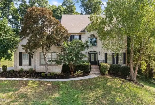 BEAUTIFUL ALL-BRICK HOME WITH MOUNTAIN VIEWS