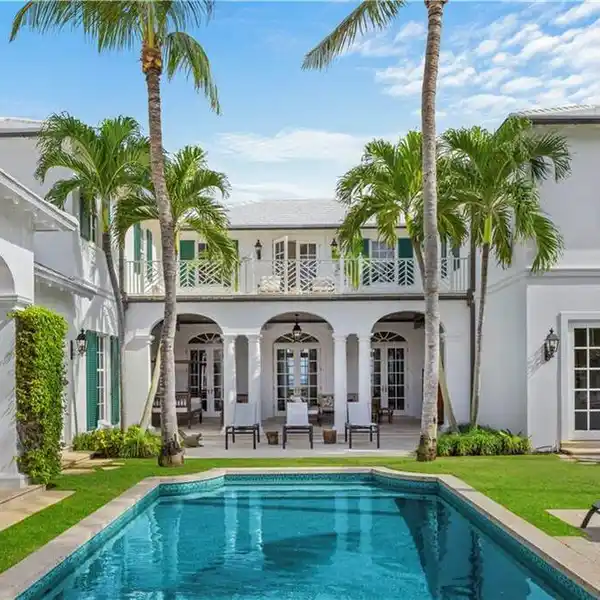 PRIVATE OCEANFRONT SANCTUARY