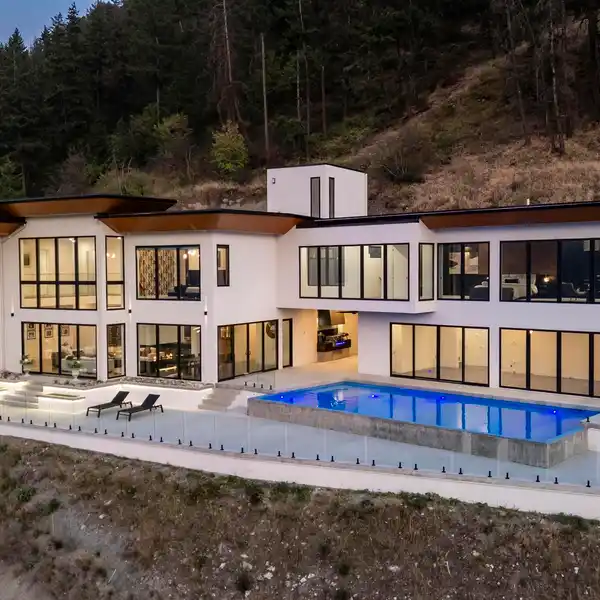 OKANAGAN PANORAMIC RETREAT