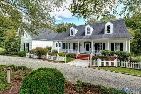 Elegant Cape Cod Retreat on Two Scenic Acres