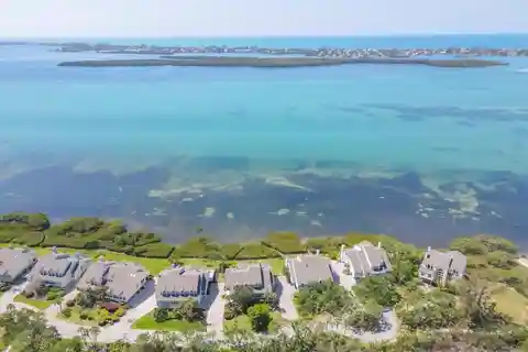 Luxury Living on Tidy Island