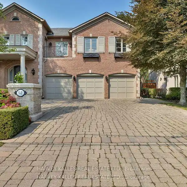 IMPECCABLY APPOINTED AND METICULOUSLY MAINTAINED HOME