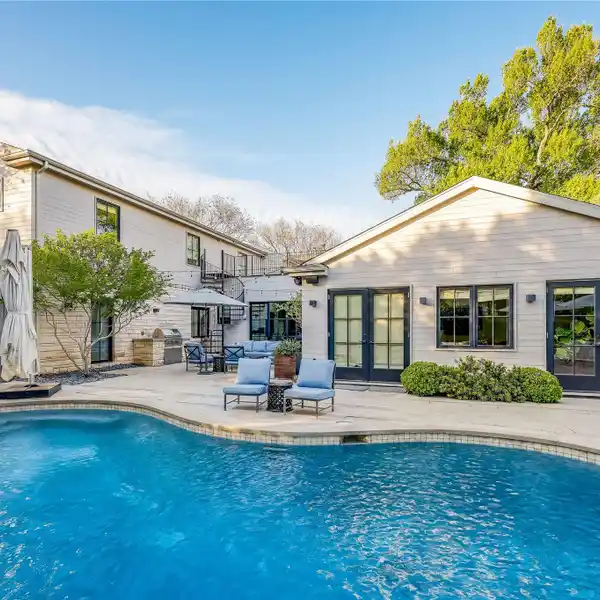 LUXURY AND COMFORT IN THE HEART OF TARRYTOWN