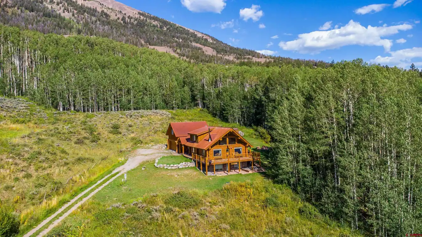 Dream Retreat in the Heart of the Ohio Creek Valley