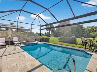 Renovated Naples Bay Home with Golf Access