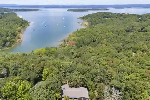 Incredible Greers Ferry Lakefront Home
