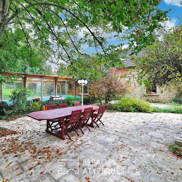 BEAUTIFUL RENOVATED FARMHOUSE