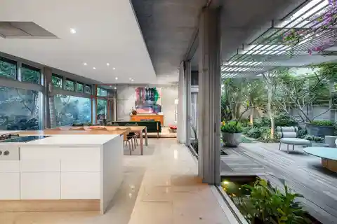A Luxurious World of Its Own
