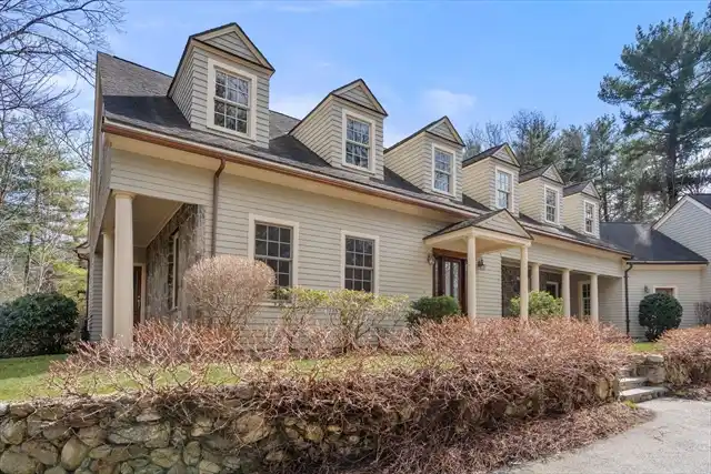 Distinguished Home Near Weston Golf Club