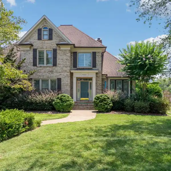 LUXURY LAKEFRONT LIVING IN HERON BAY