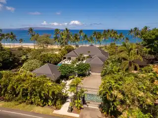 Timeless Hawaiian Estate on Keawakapu Beach