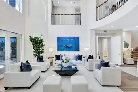 Beautifully Renovated Villa in Vizcaya at Bay Colony