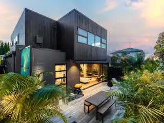 Bold Architectural Home with a Relaxing Atmosphere Design