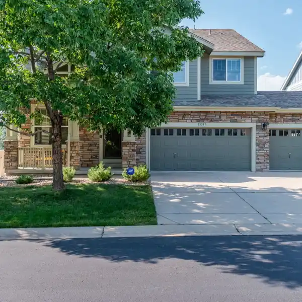 FABULOUS CORNER-LOT HOME IN HIGHLY DESIRABLE RYAN RANCH