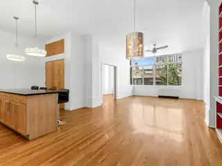 Spacious Harlem Loft Steps from Midtown