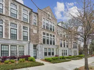 Meticulously Designed Townhome