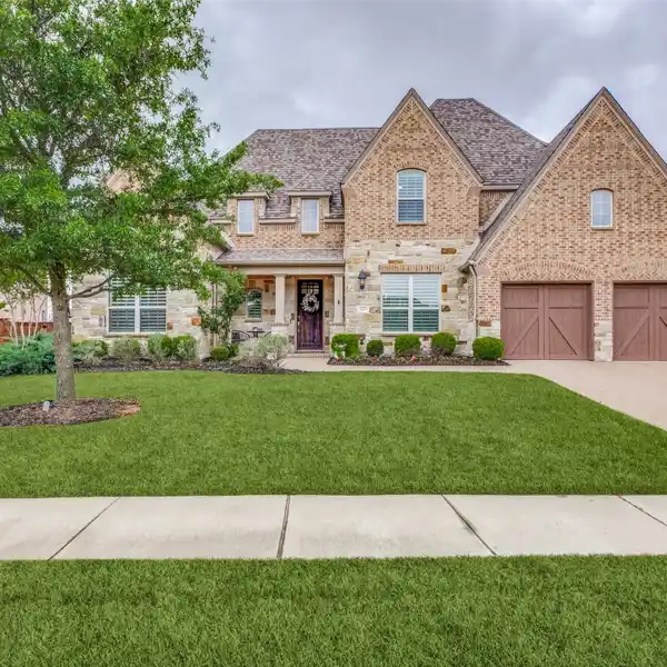 MAGNIFICENT LUXURIOUS HOME