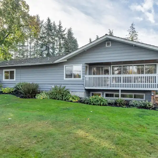 FULLY RENOVATED RANCHER