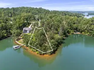 Rare Waterfront Lot on Lake Keowee