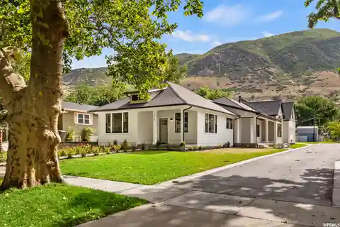 Grand Downtown Farmington Masterpiece Remodeled