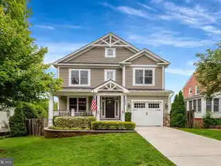 Elegant Craftsman in Lexington Village